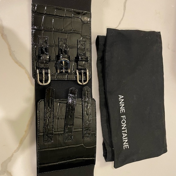 Anne Fontaine Black Patent 3 Cinch Stretch Belt - NVW